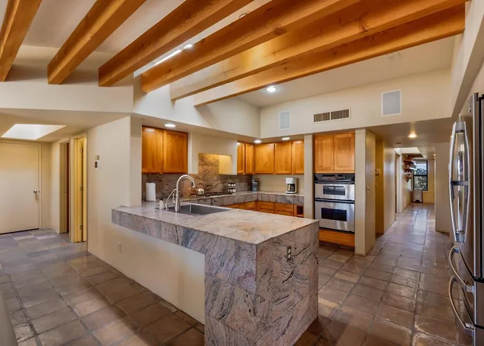 Gated La Paloma Estate With Mountain Views Tucson